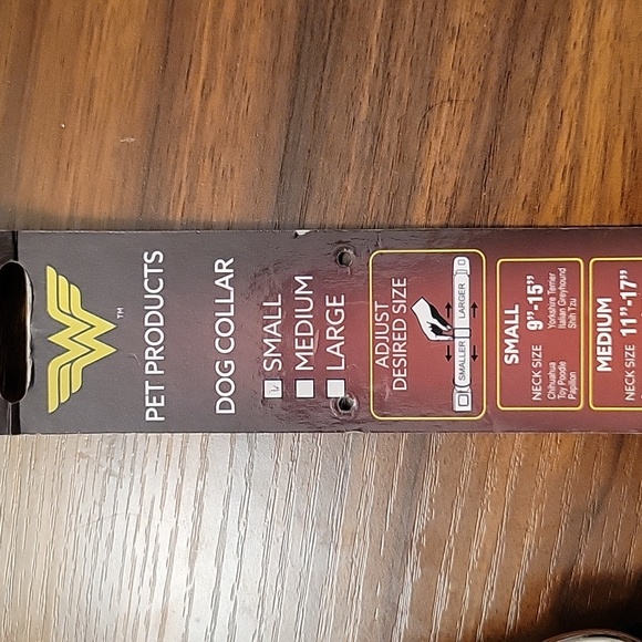 Wonder Woman Dog Collar - Picture 3 of 3